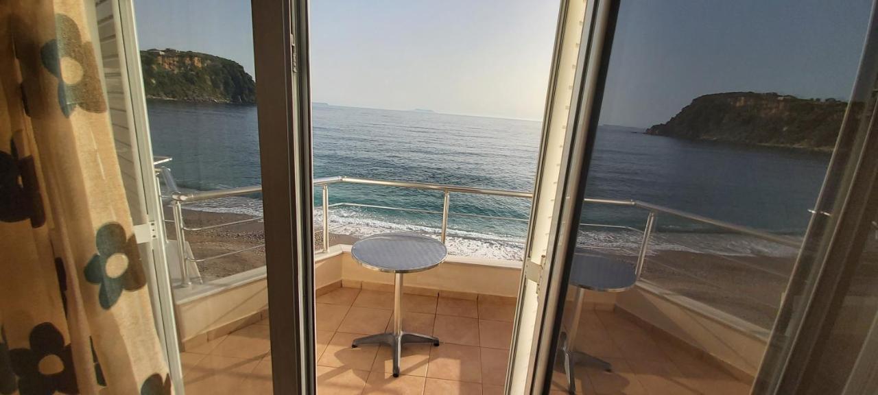 Magic Ionian Apartments & Rooms Хімара Екстер'єр фото
