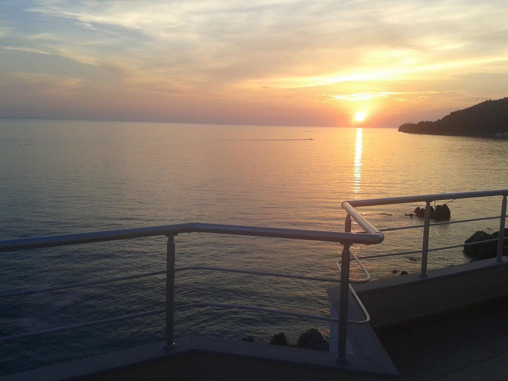 Magic Ionian Apartments & Rooms Хімара Екстер'єр фото