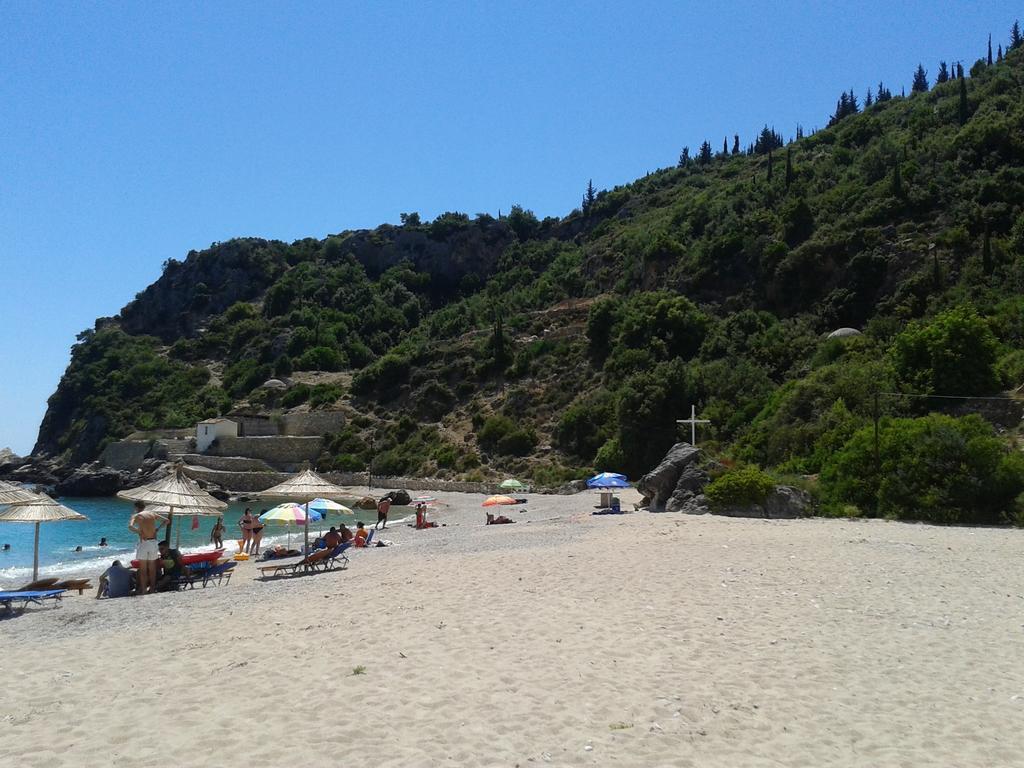 Magic Ionian Apartments & Rooms Хімара Екстер'єр фото